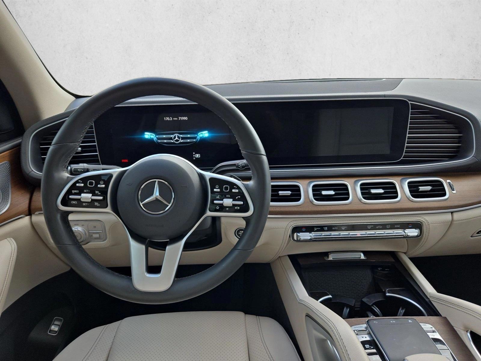 Thumbnail: 2020 Mercedes-Benz GLE - 3