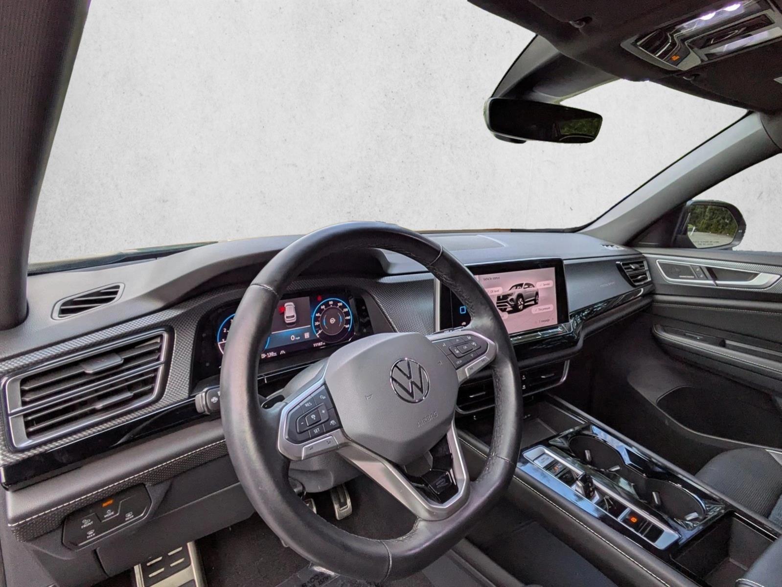 Thumbnail: 2024 Volkswagen Atlas - 3