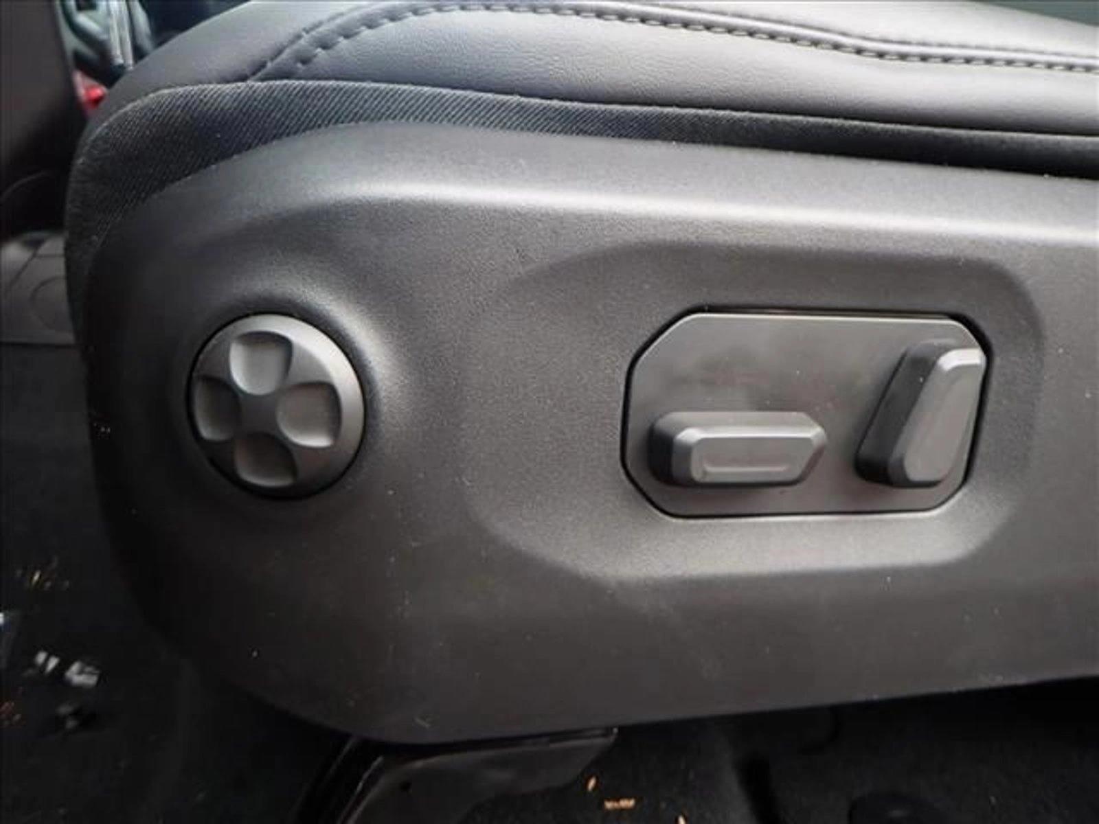 Thumbnail: 2026 Jeep Wrangler - 3