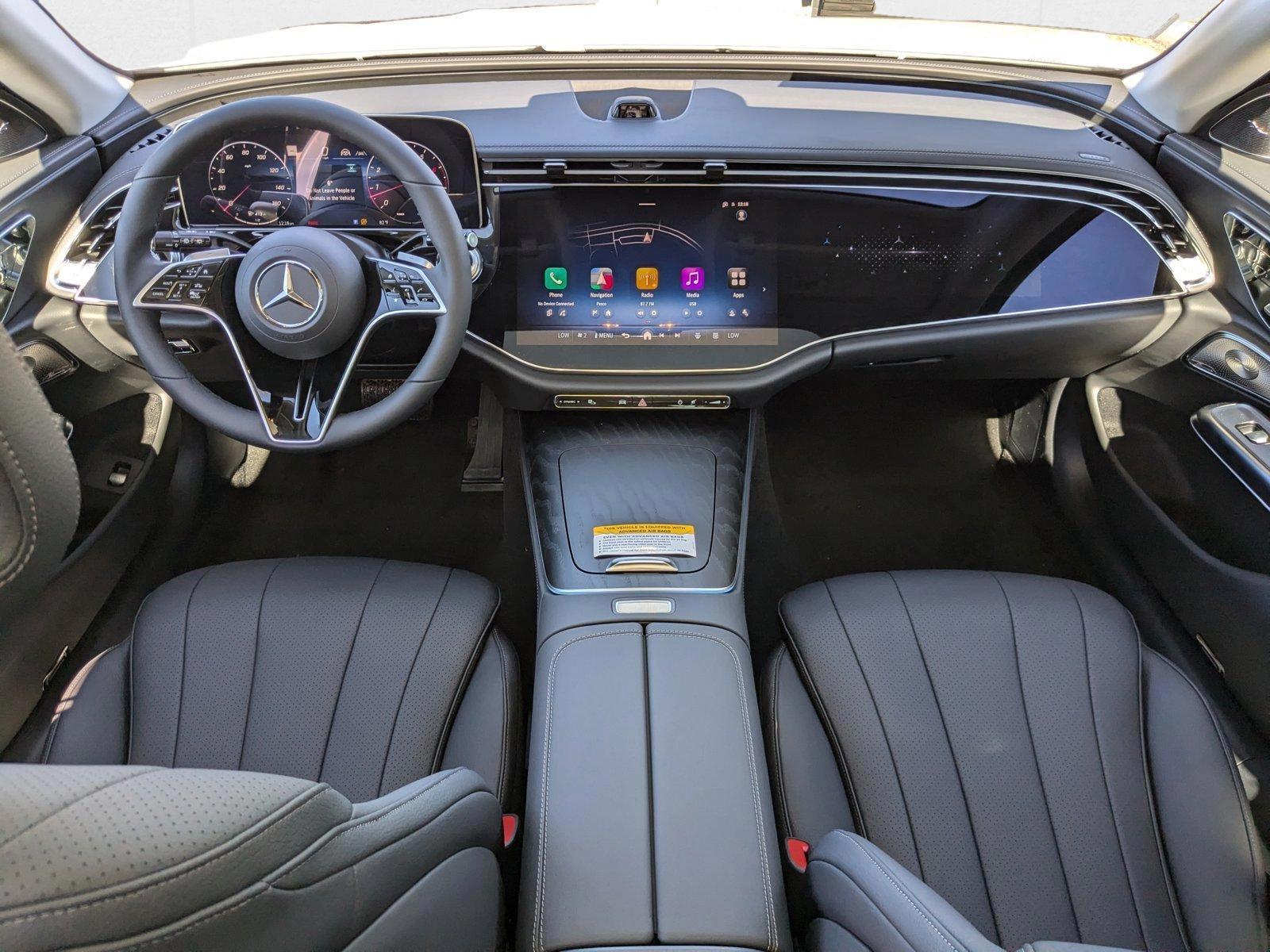 Thumbnail: 2025 Mercedes-Benz E-Class - 3