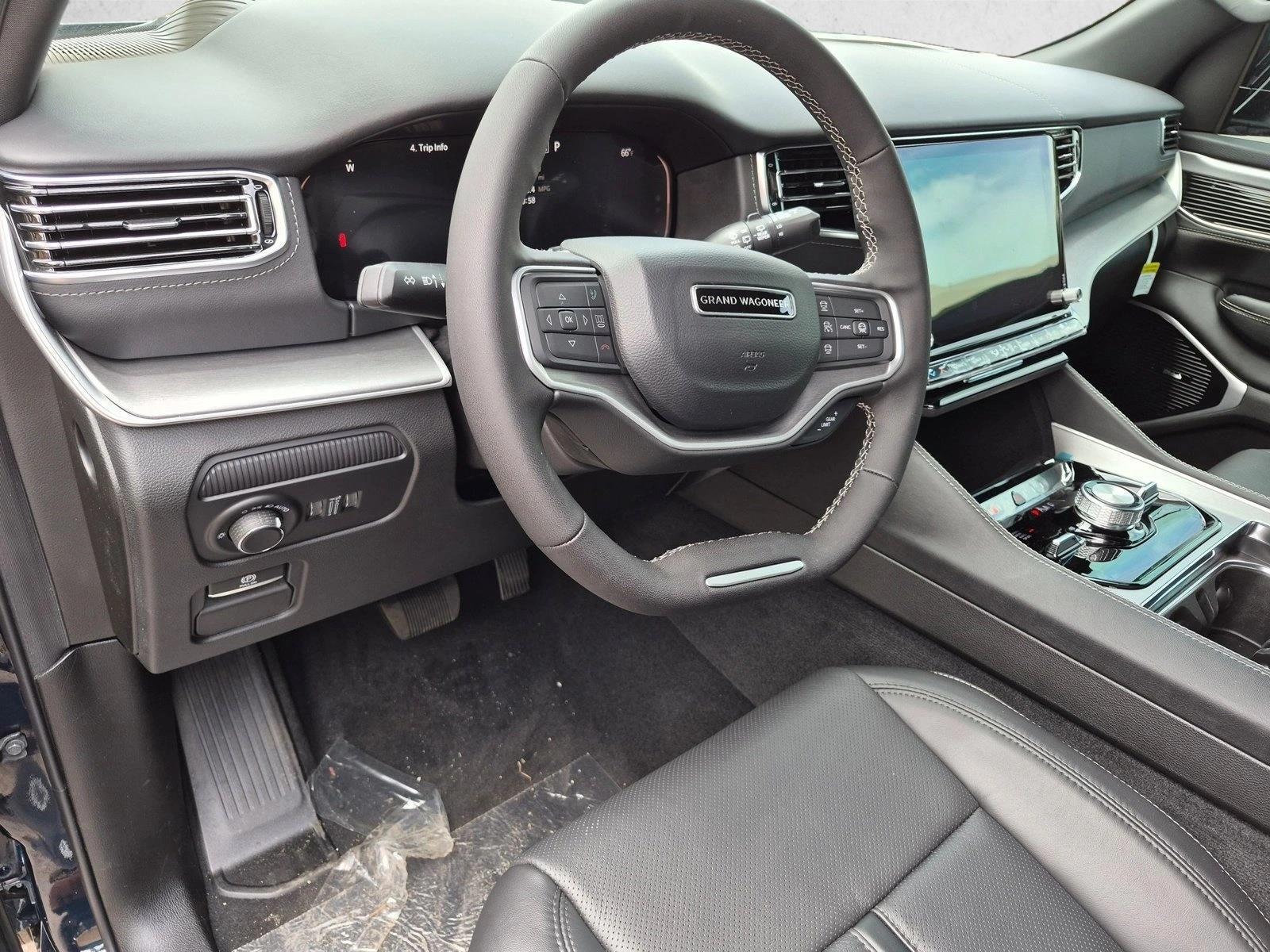 Thumbnail: 2026 Jeep Grand Wagoneer - 3