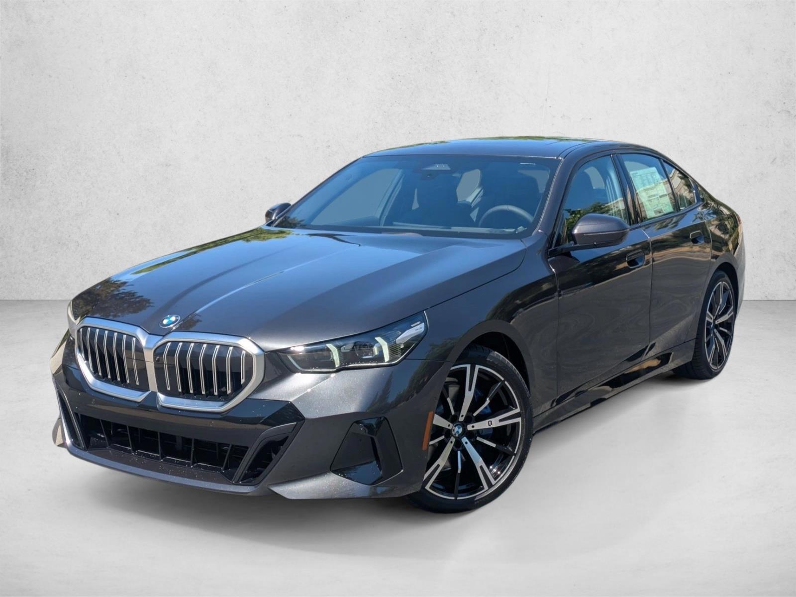 Thumbnail: 2026 BMW 5 Series - 1