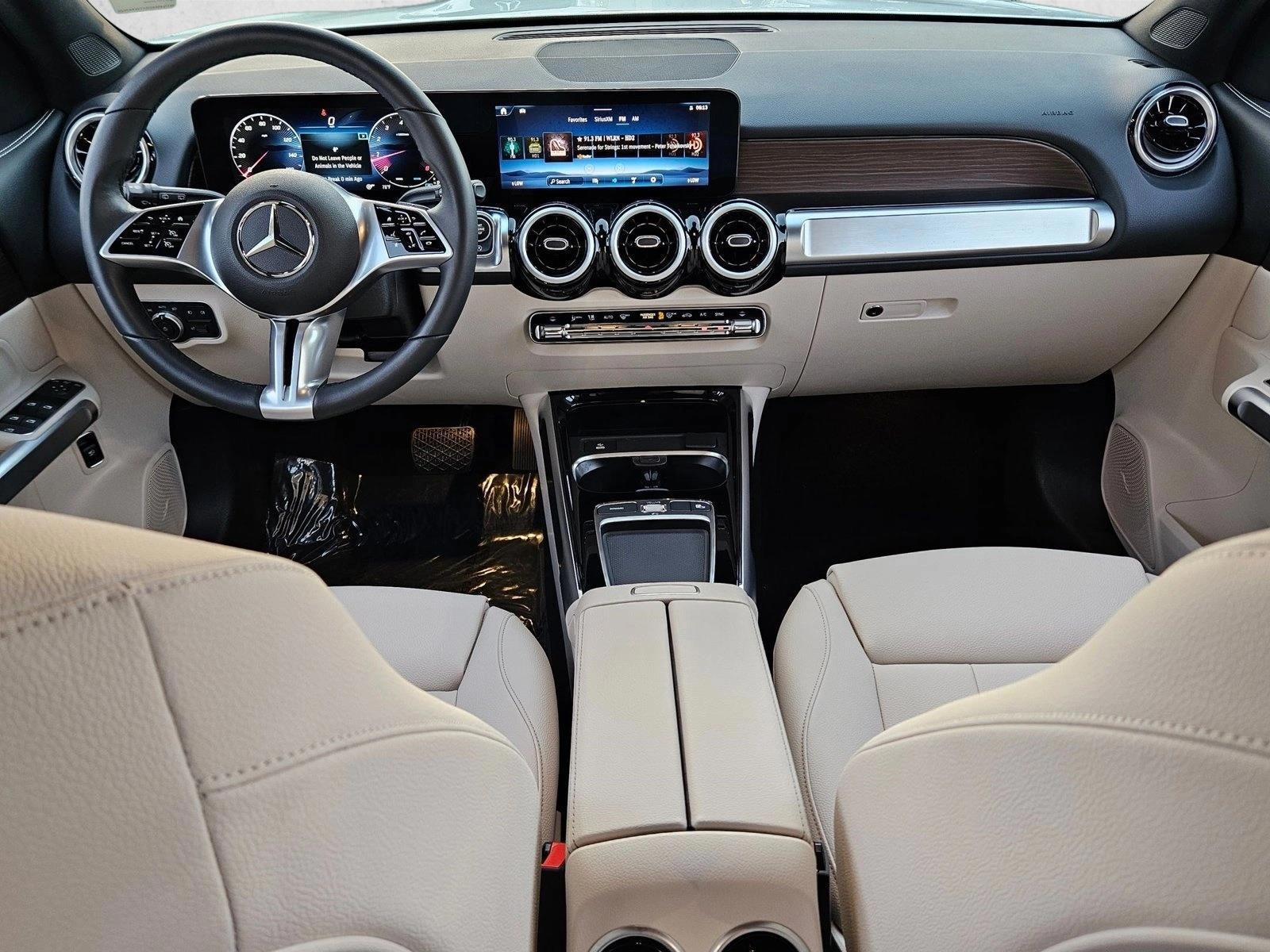 Thumbnail: 2026 Mercedes-Benz GLB - 3
