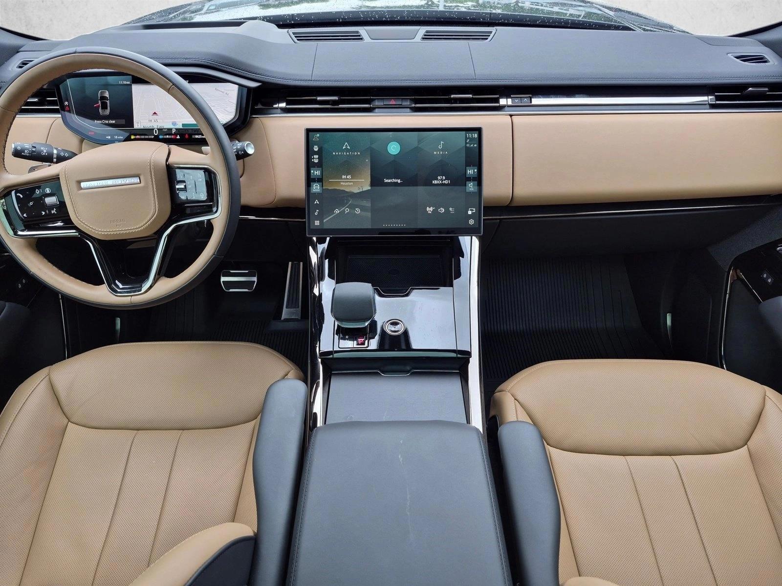 Thumbnail: 2025 Land Rover Range Rover Sport - 4