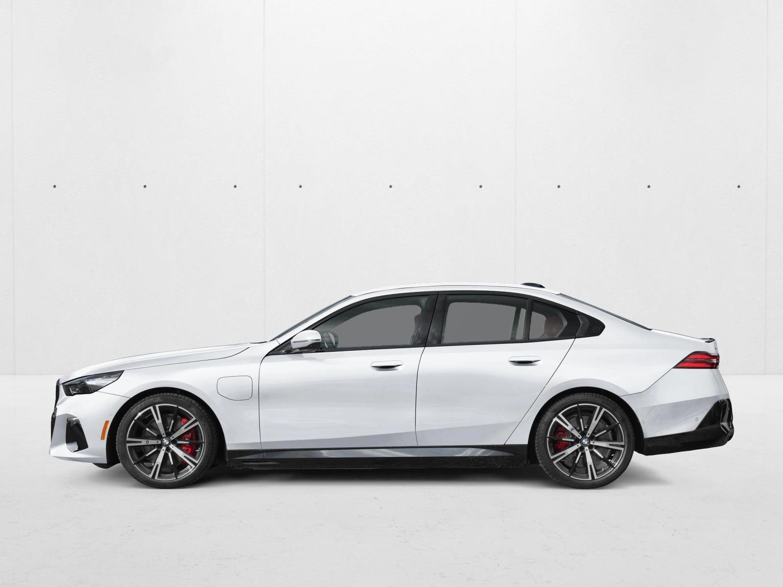 Thumbnail: 2027 BMW 5 Series - 2