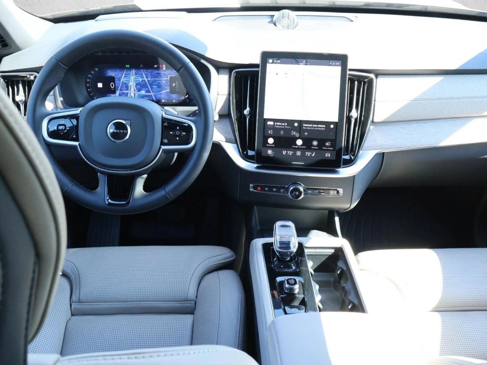 Thumbnail: 2025 Volvo XC90 - 4