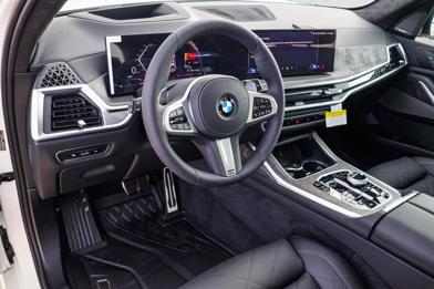 2027 BMW X7