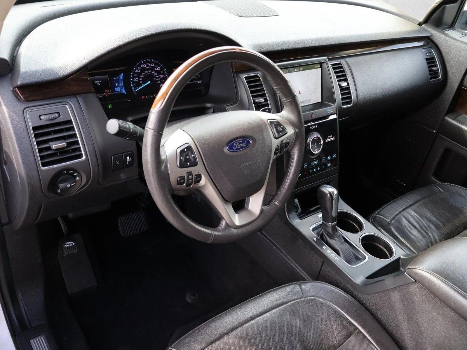 Thumbnail: 2019 Ford Flex - 3