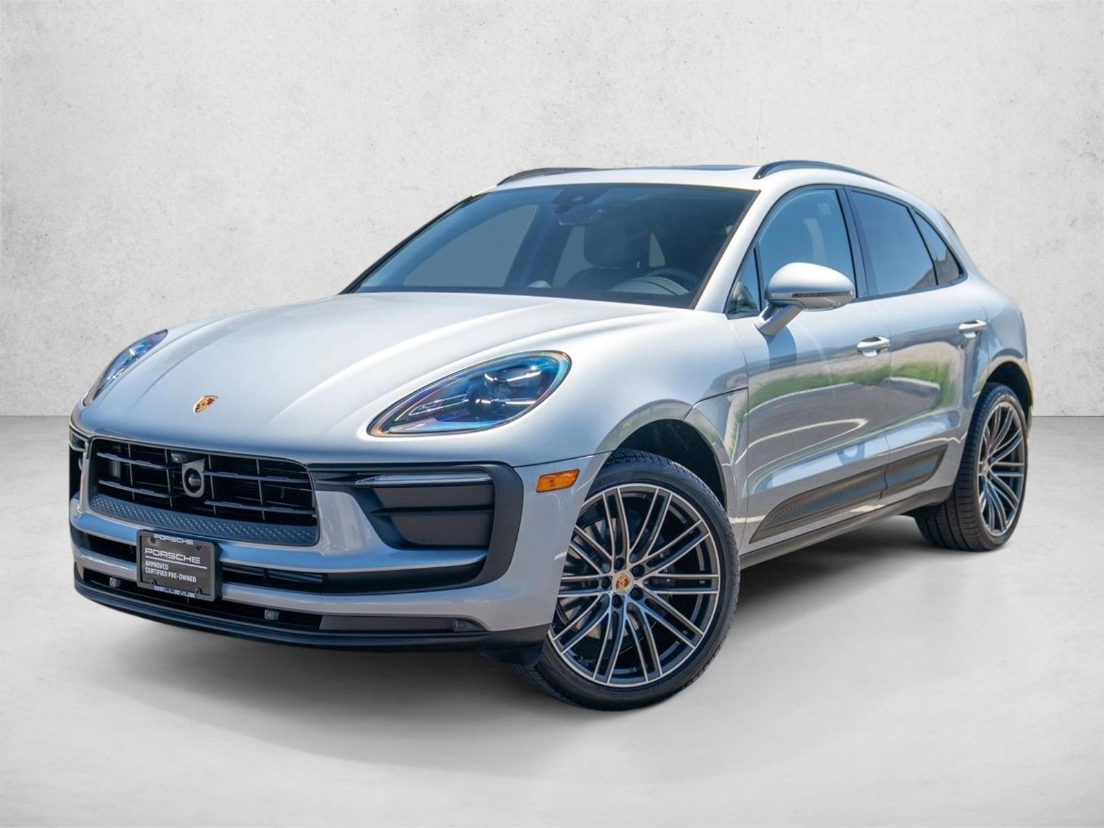 Thumbnail: 2026 Porsche Macan - 1
