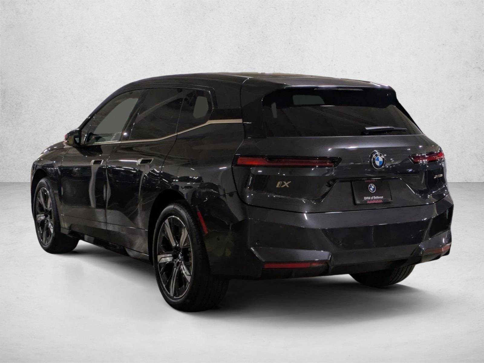 2026 BMW iX 60 - Photo 8