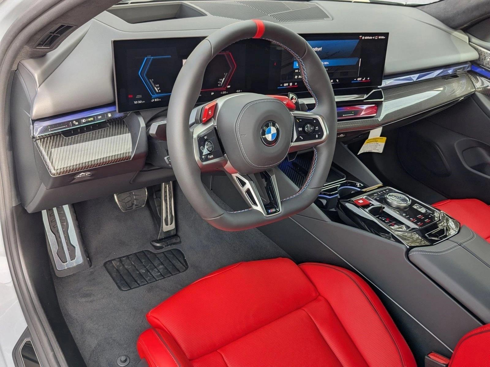 Thumbnail: 2026 BMW M5 - 3