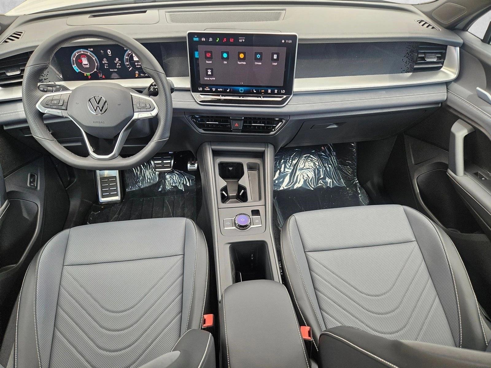 Thumbnail: 2026 Volkswagen Tiguan - 4
