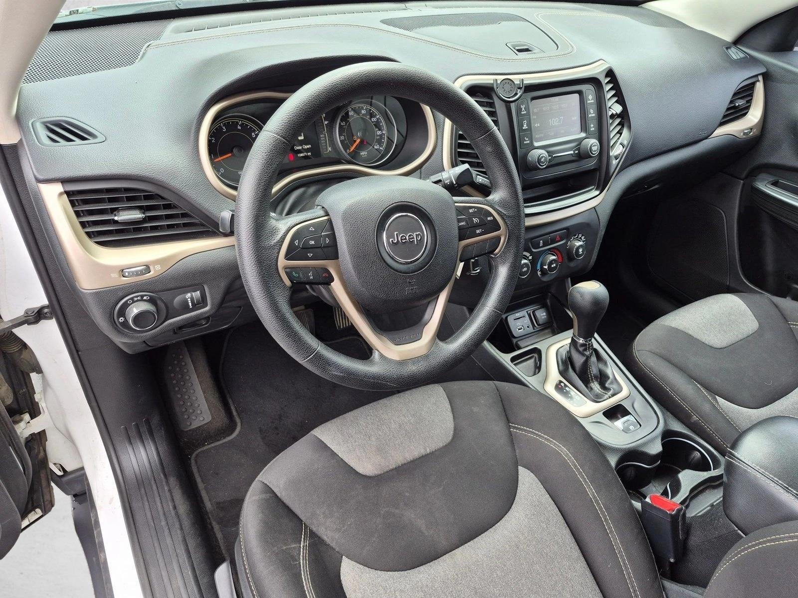 Thumbnail: 2015 Jeep Cherokee - 3