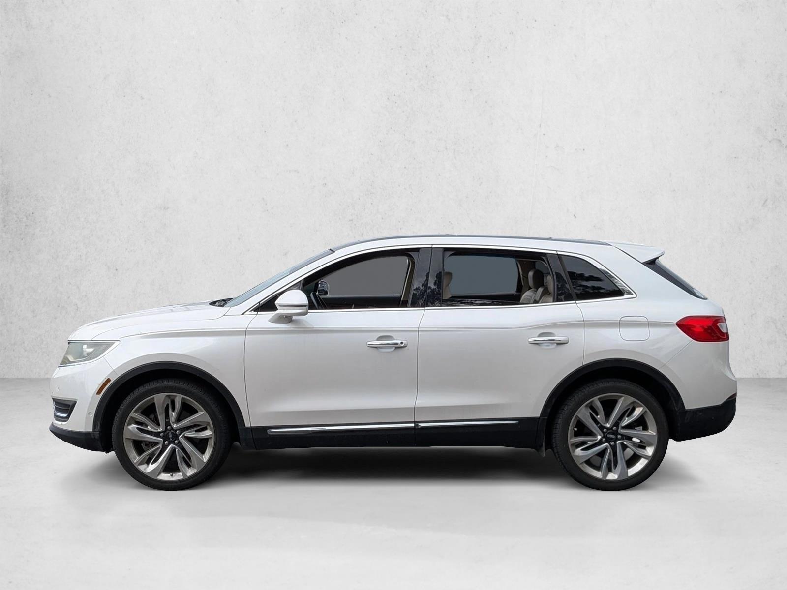 Thumbnail: 2018 Lincoln MKX - 2