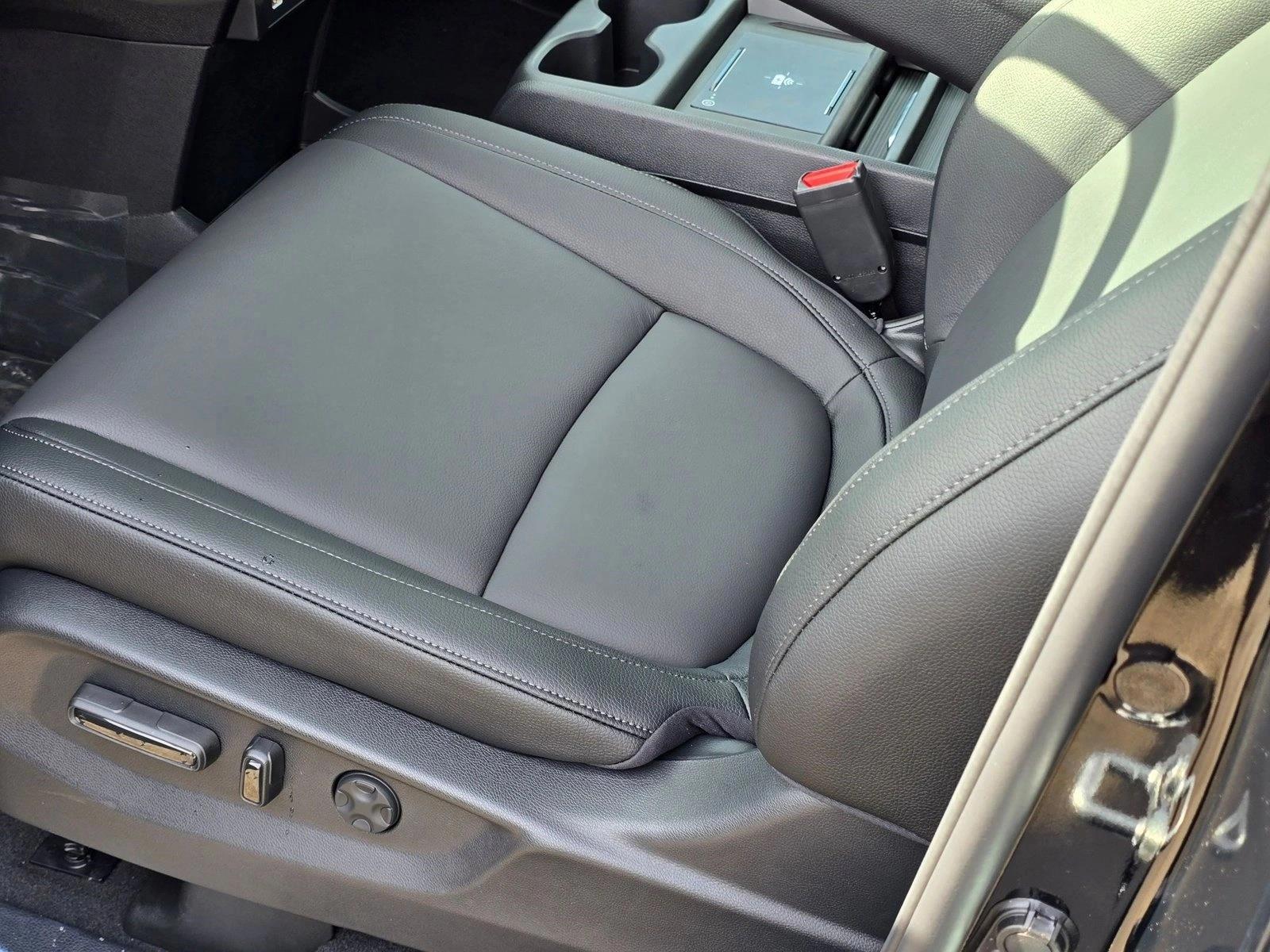 Thumbnail: 2026 Honda Odyssey - 3