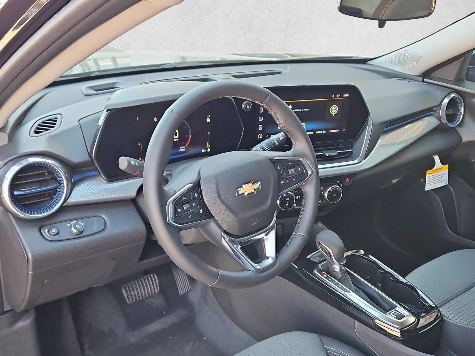 Thumbnail: 2026 Chevrolet Trax - 3