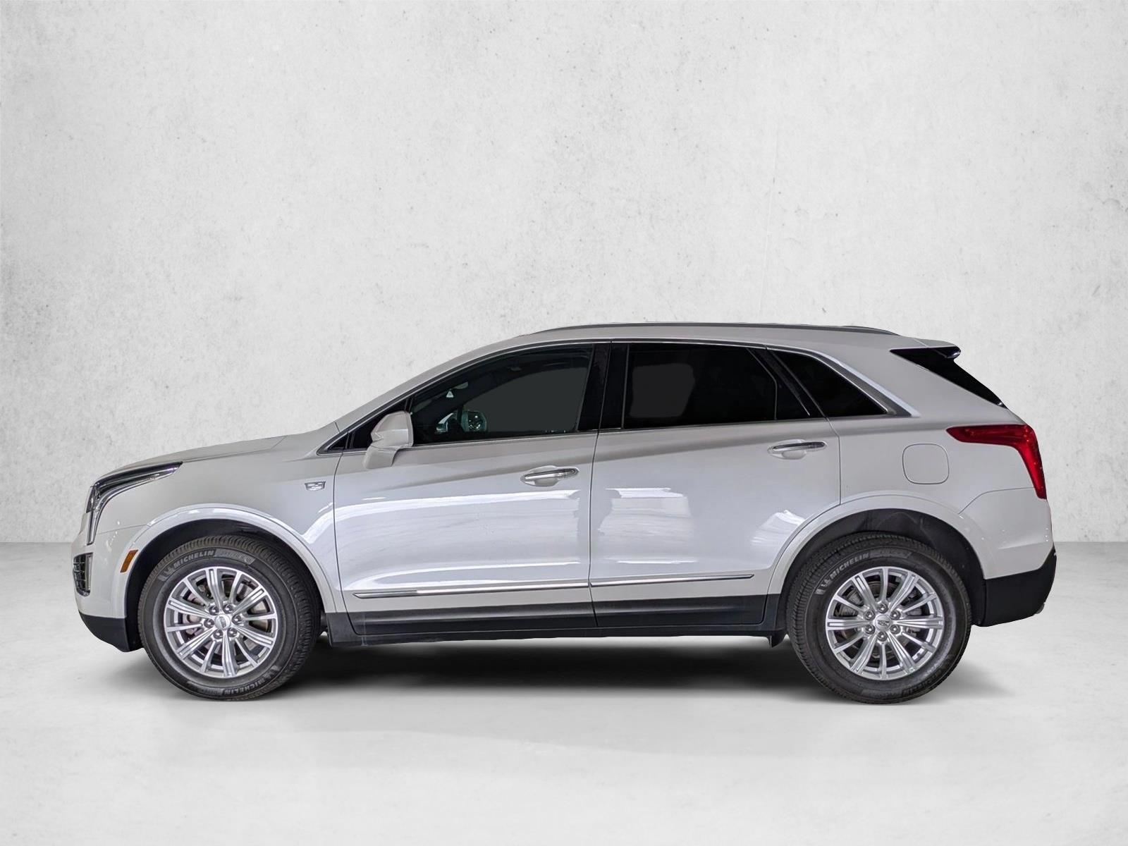 Thumbnail: 2017 Cadillac XT5 - 2