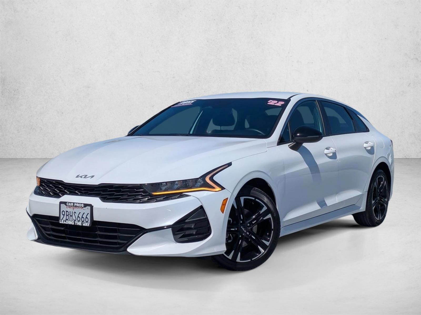 Thumbnail: 2022 Kia K5 - 1