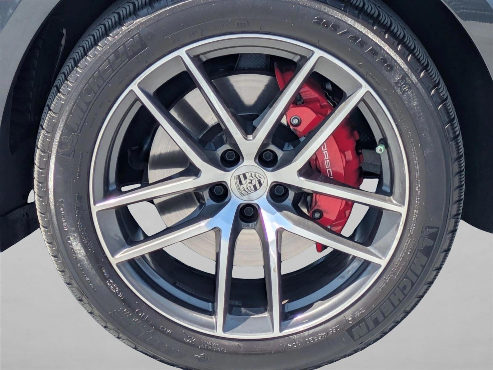 2024 Porsche Macan S - Photo 26