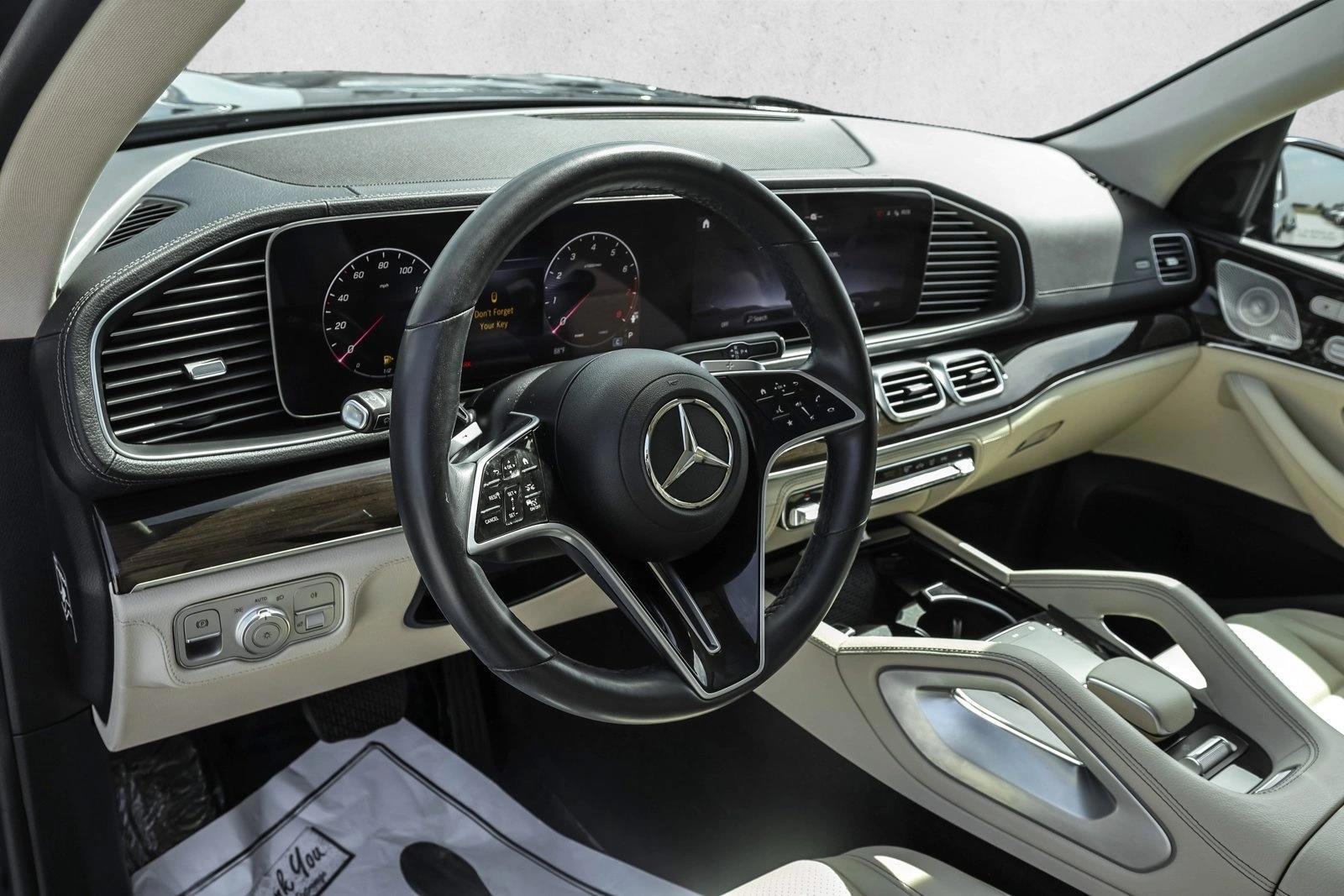 Thumbnail: 2024 Mercedes-Benz GLS - 3