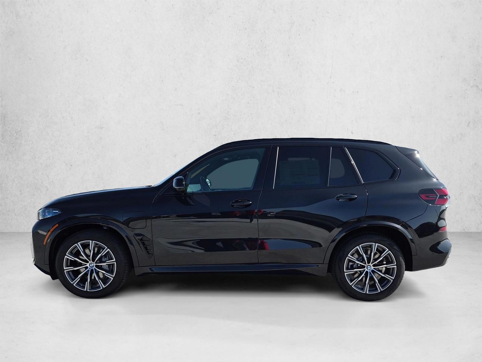 Thumbnail: 2026 BMW X5 - 2