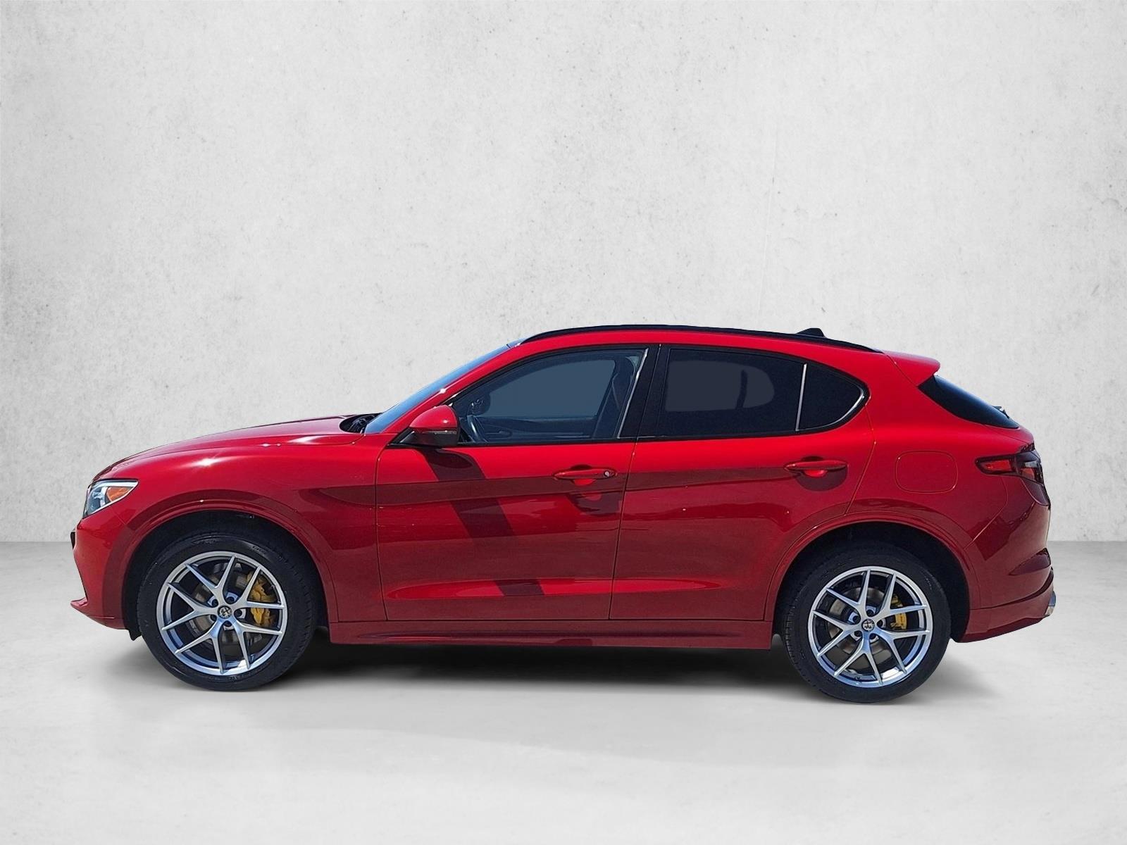 Thumbnail: 2020 Alfa Romeo Stelvio - 2
