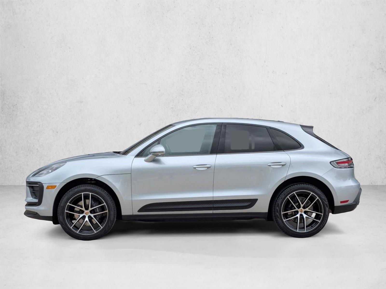Thumbnail: 2026 Porsche Macan - 2