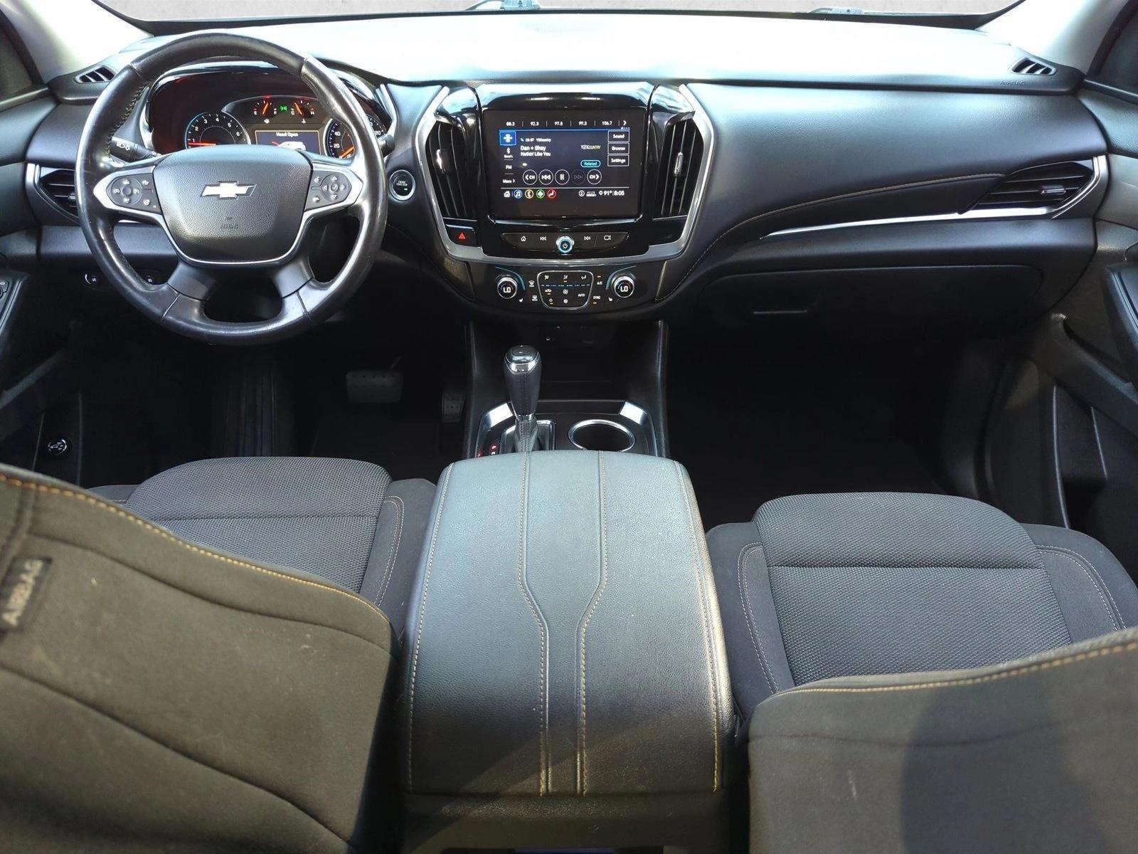 Thumbnail: 2020 Chevrolet Traverse - 4