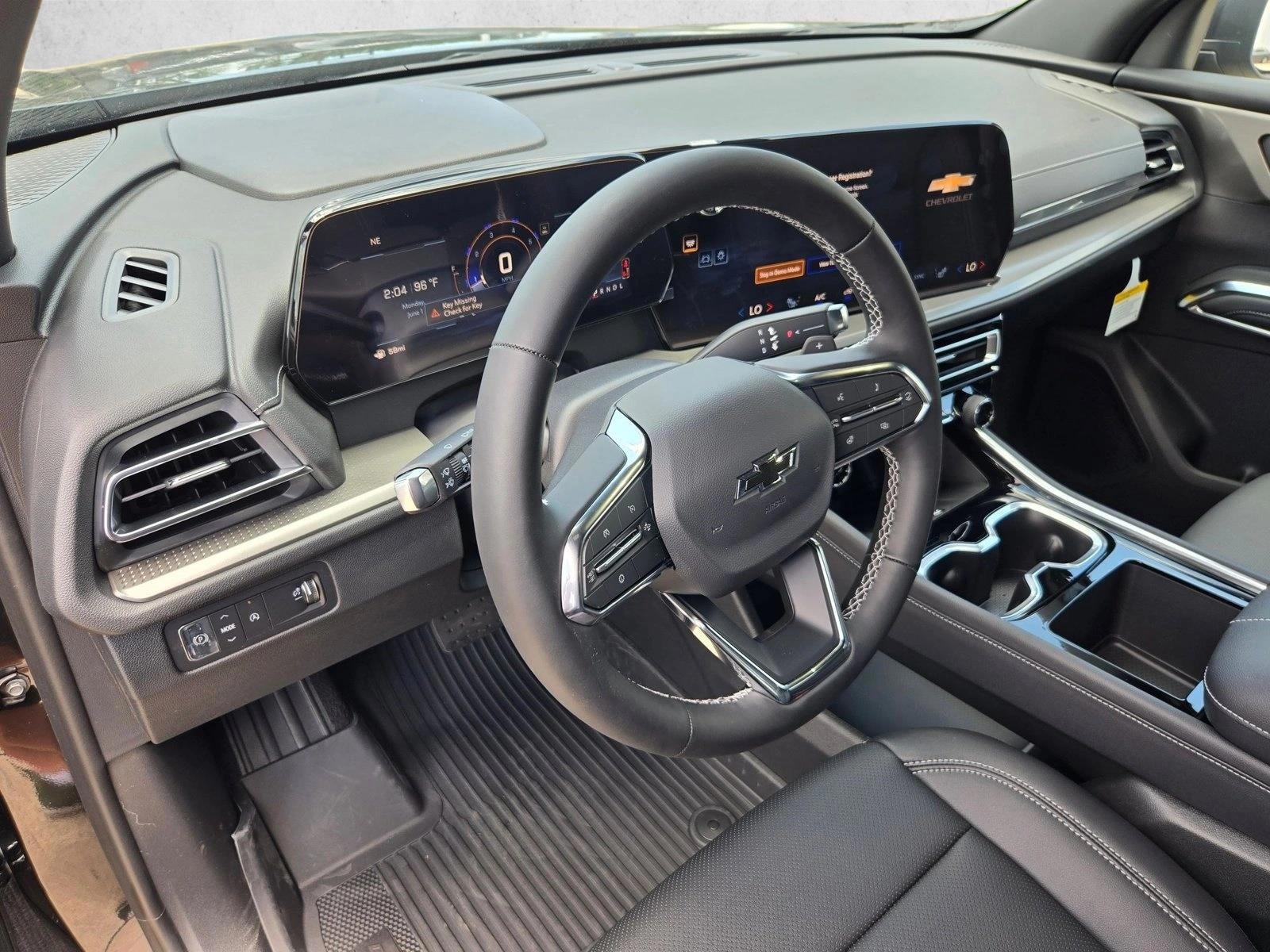 Thumbnail: 2026 Chevrolet Traverse - 3