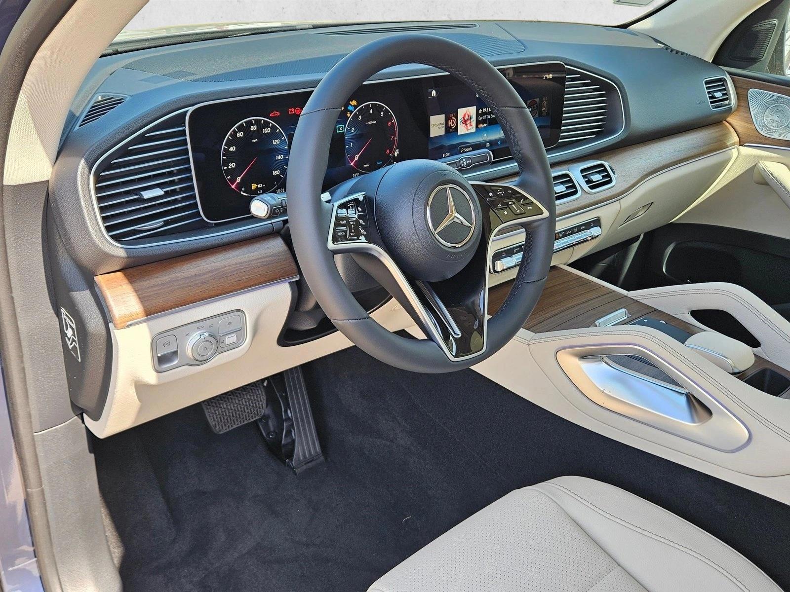 Thumbnail: 2026 Mercedes-Benz GLE - 3