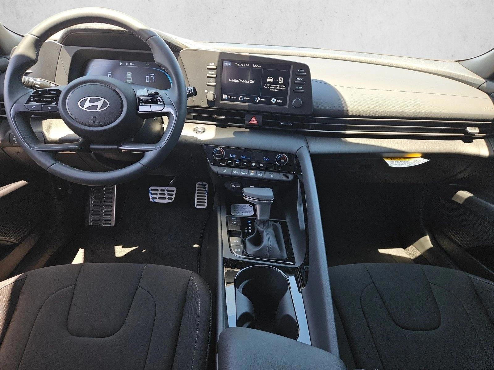 Thumbnail: 2026 Hyundai Elantra - 4