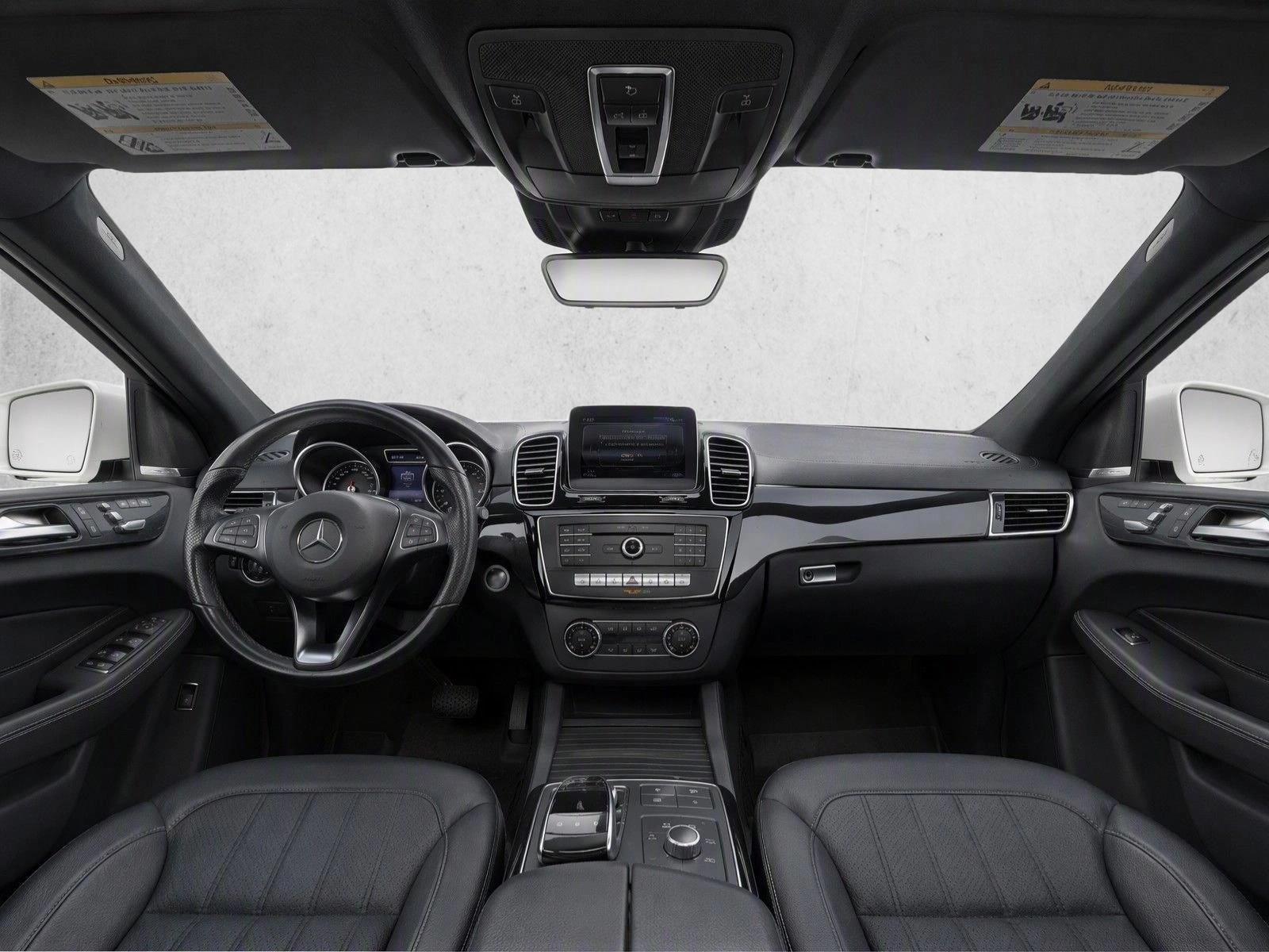 Thumbnail: 2019 Mercedes-Benz GLE - 3