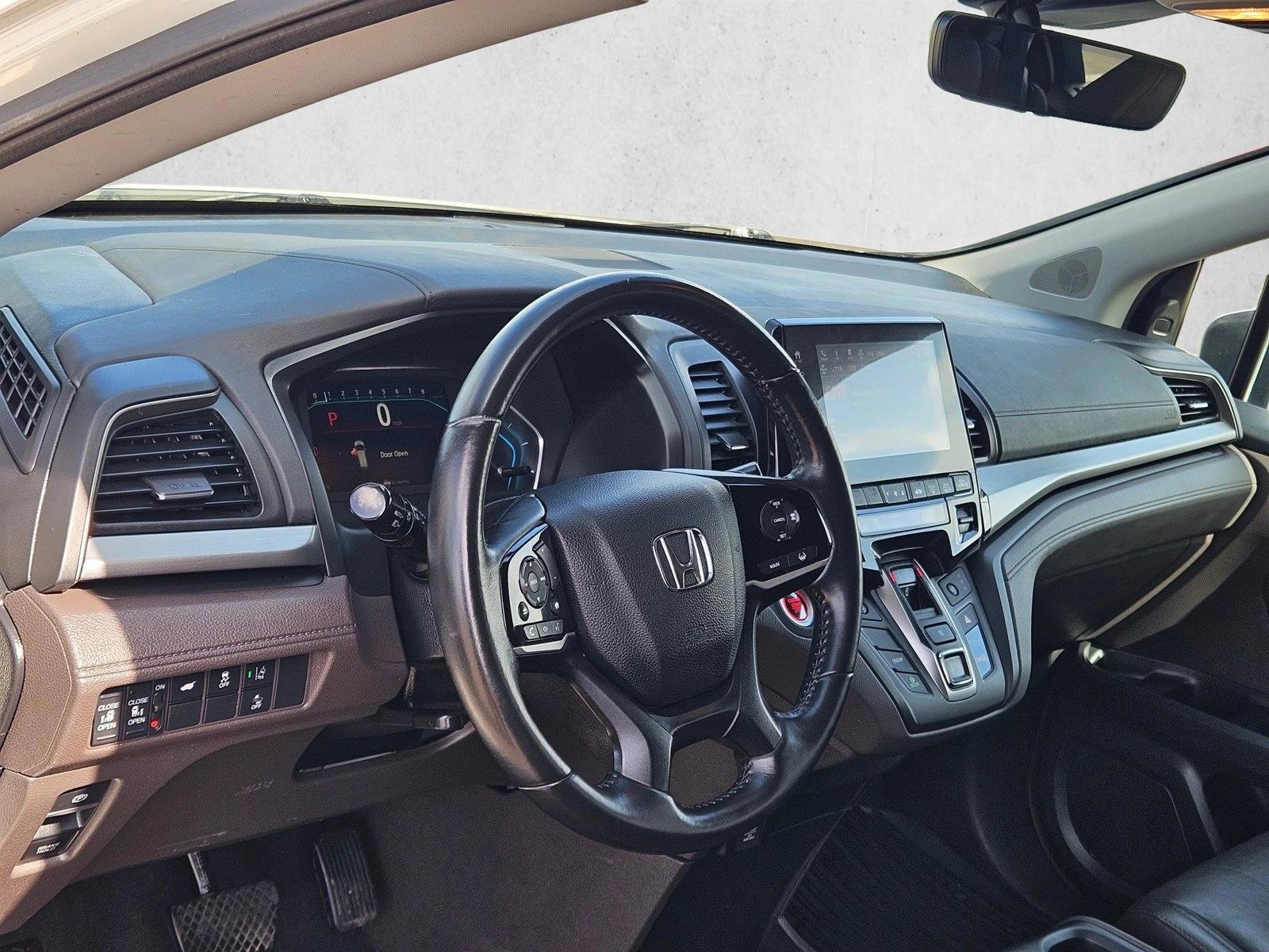 Thumbnail: 2018 Honda Odyssey - 3
