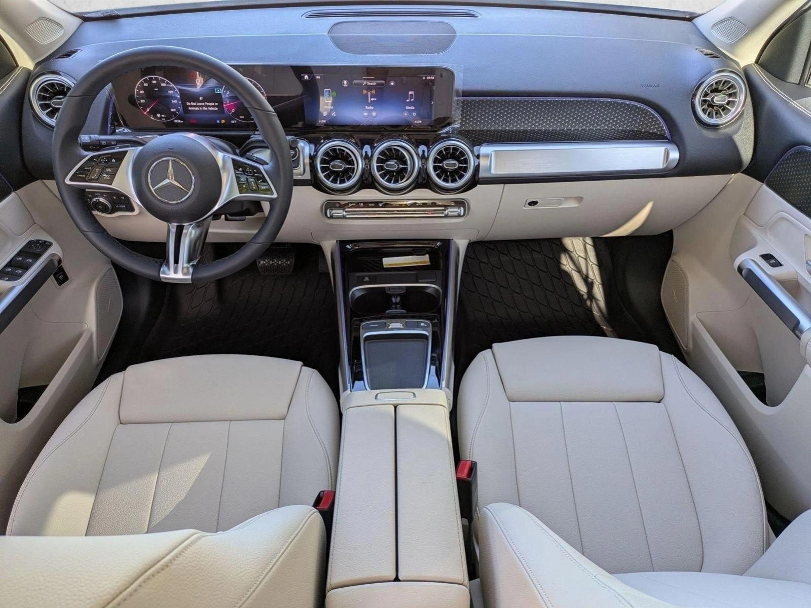 Thumbnail: 2026 Mercedes-Benz GLB - 3