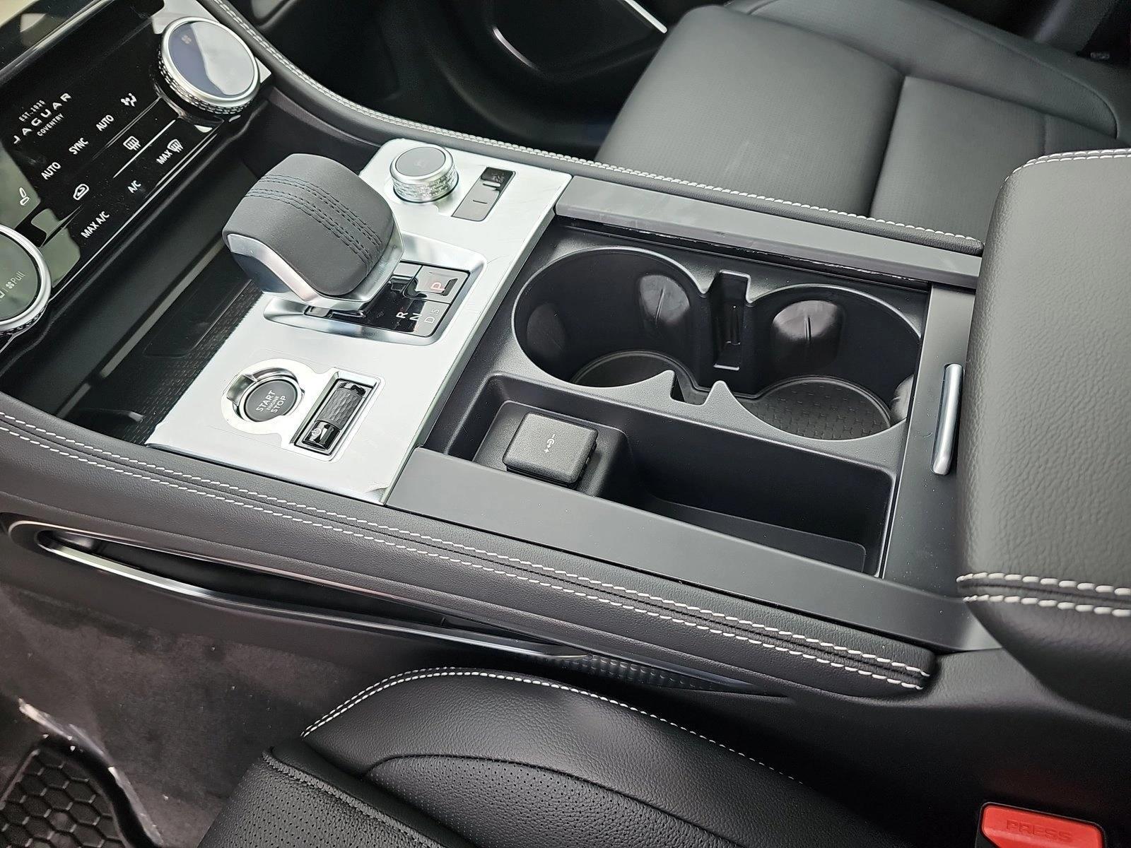 2026 Jaguar F-Pace R-Dynamic S - Photo 22