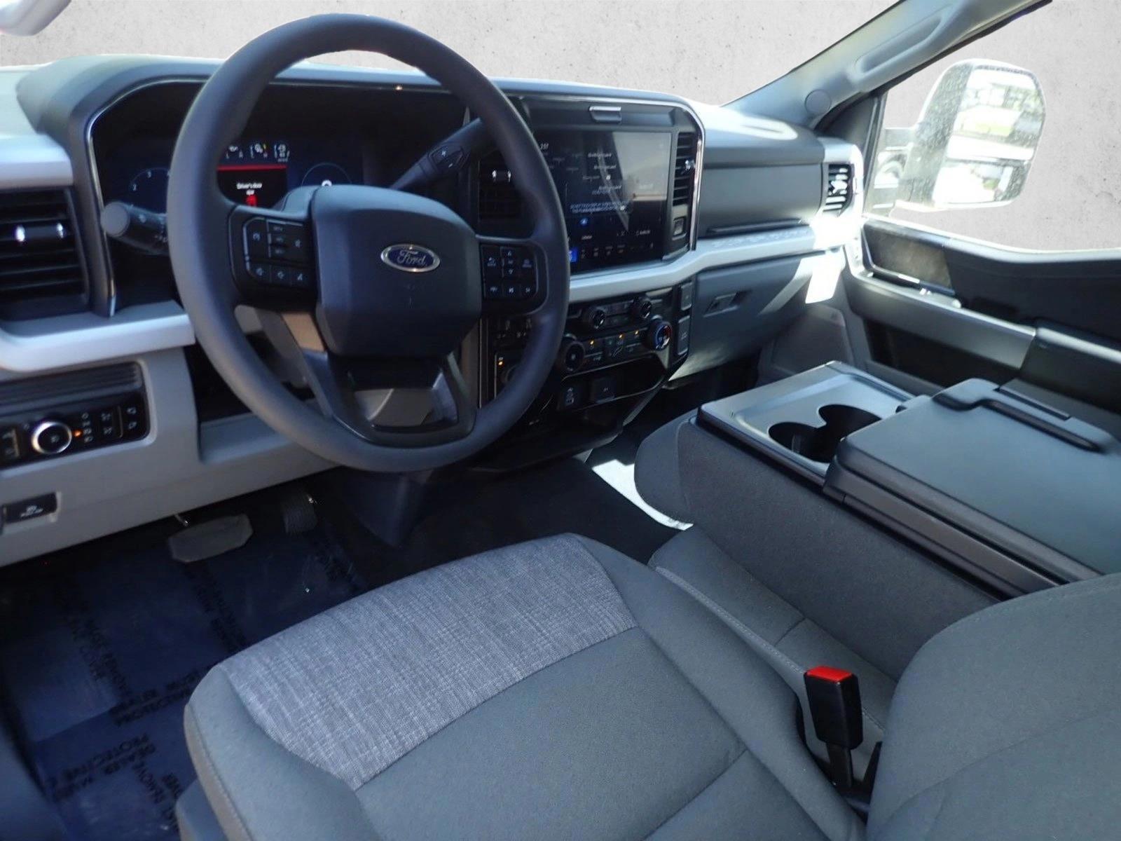 Thumbnail: 2026 Ford Econoline - 3