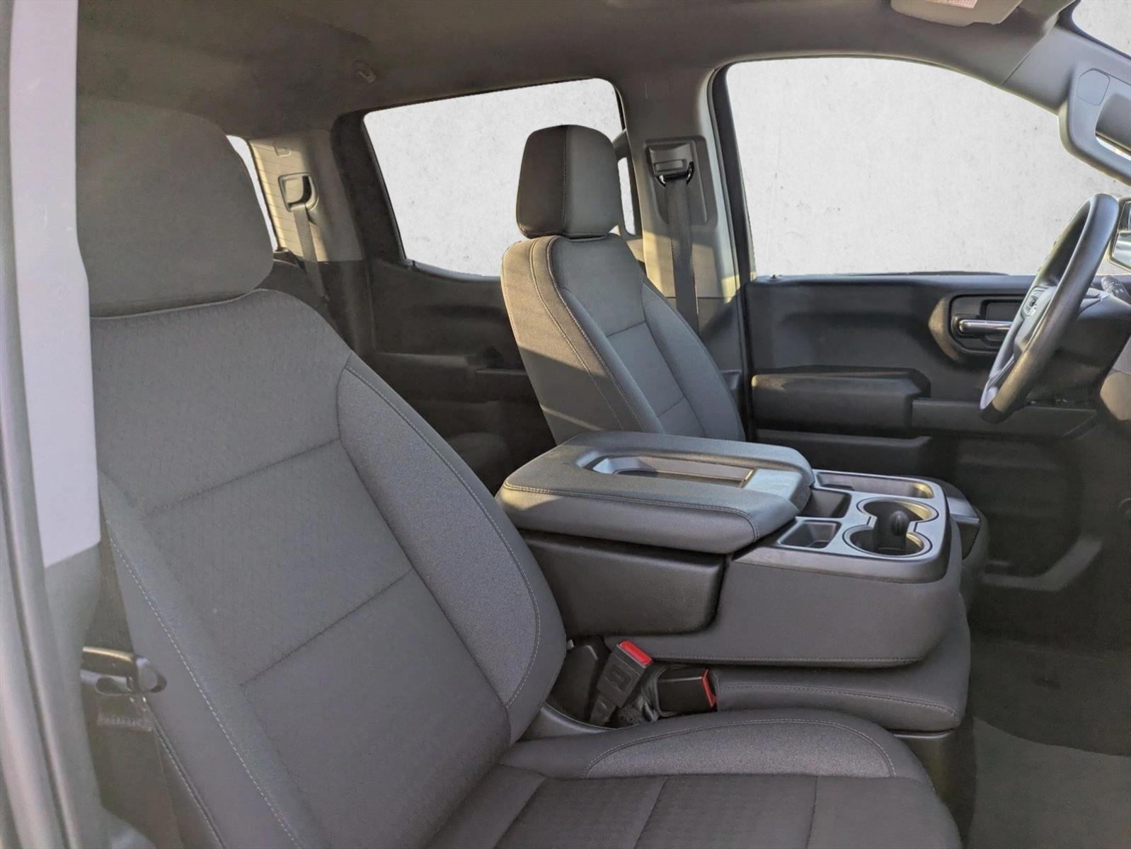 2024 Chevrolet Silverado 1500 Custom - Photo 17