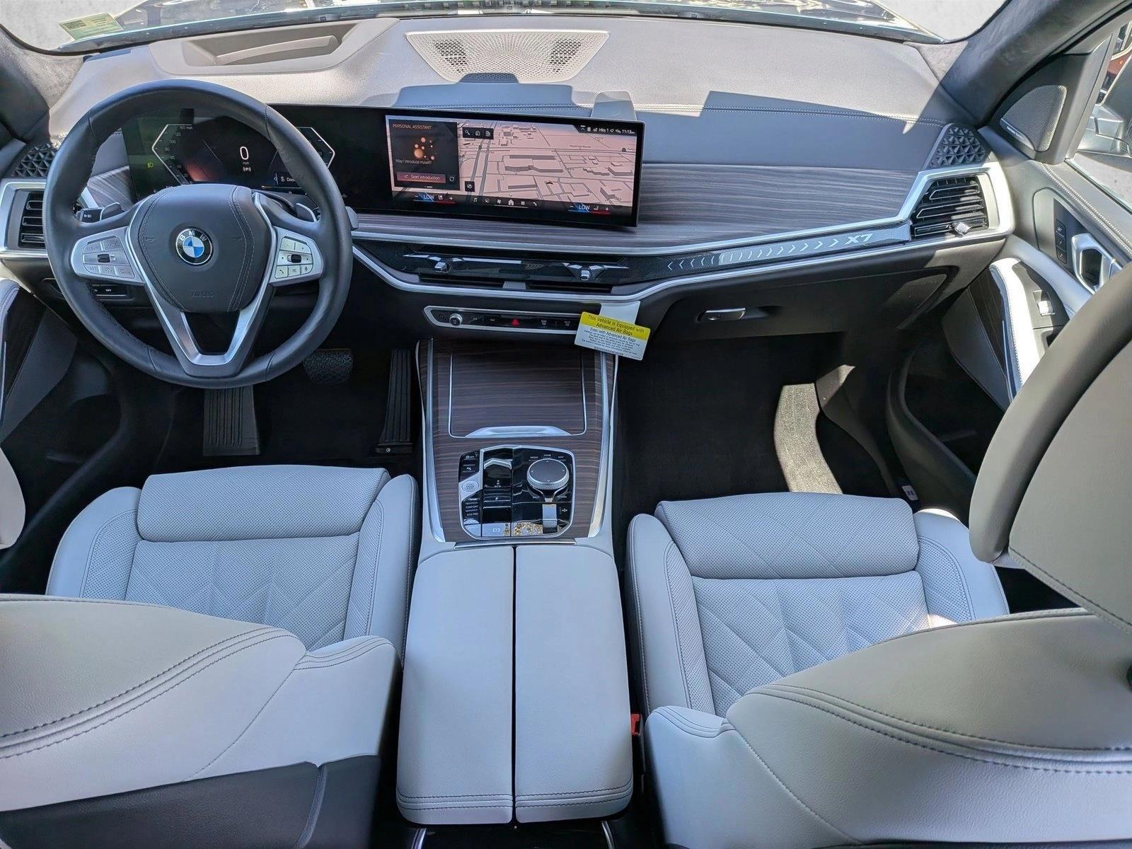 Thumbnail: 2025 BMW X7 - 4
