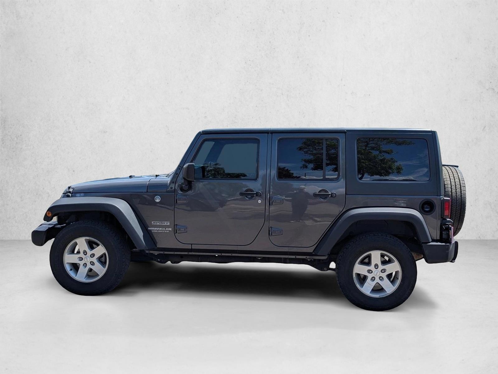 Thumbnail: 2016 Jeep Wrangler - 2