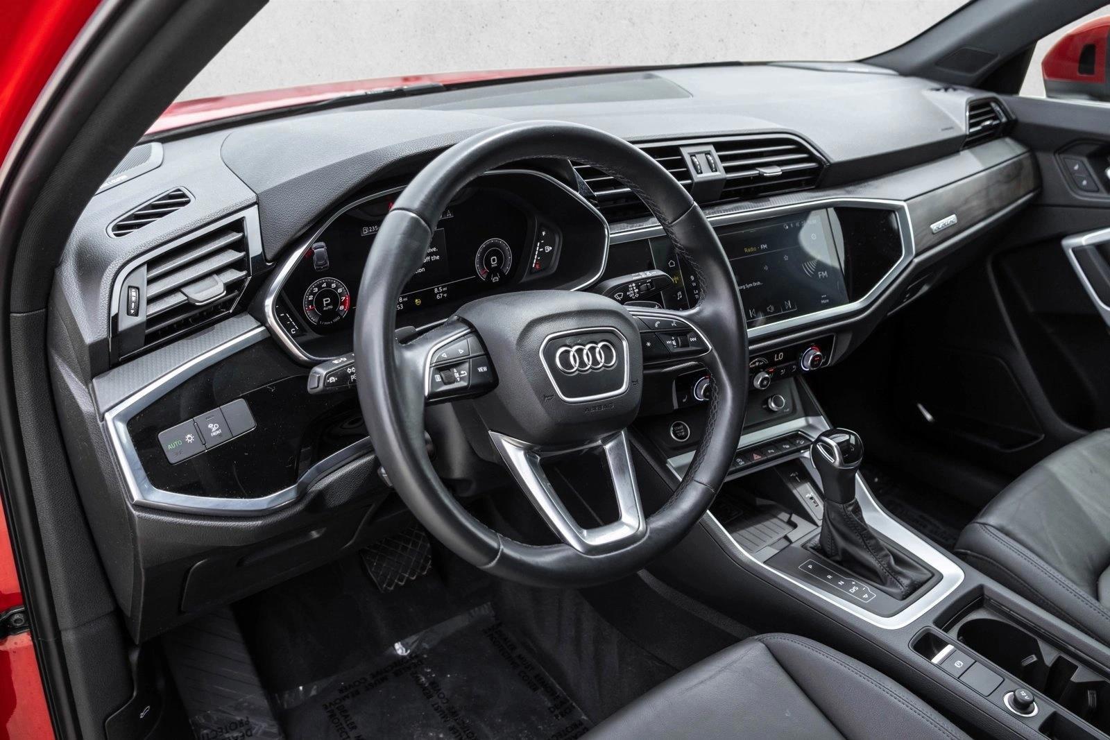 Thumbnail: 2021 Audi Q3 - 3