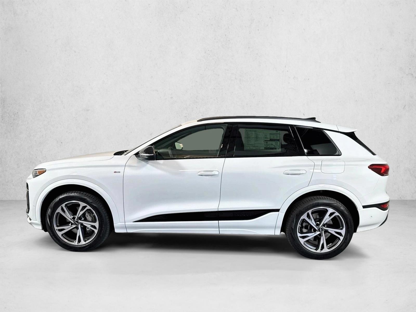 Thumbnail: 2027 Audi Q6 e-tron - 2