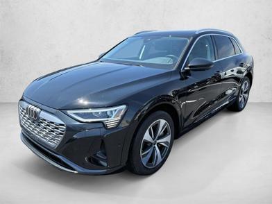 2024 Audi Q8 e-tron Premium Plus -
                  Westmont, IL