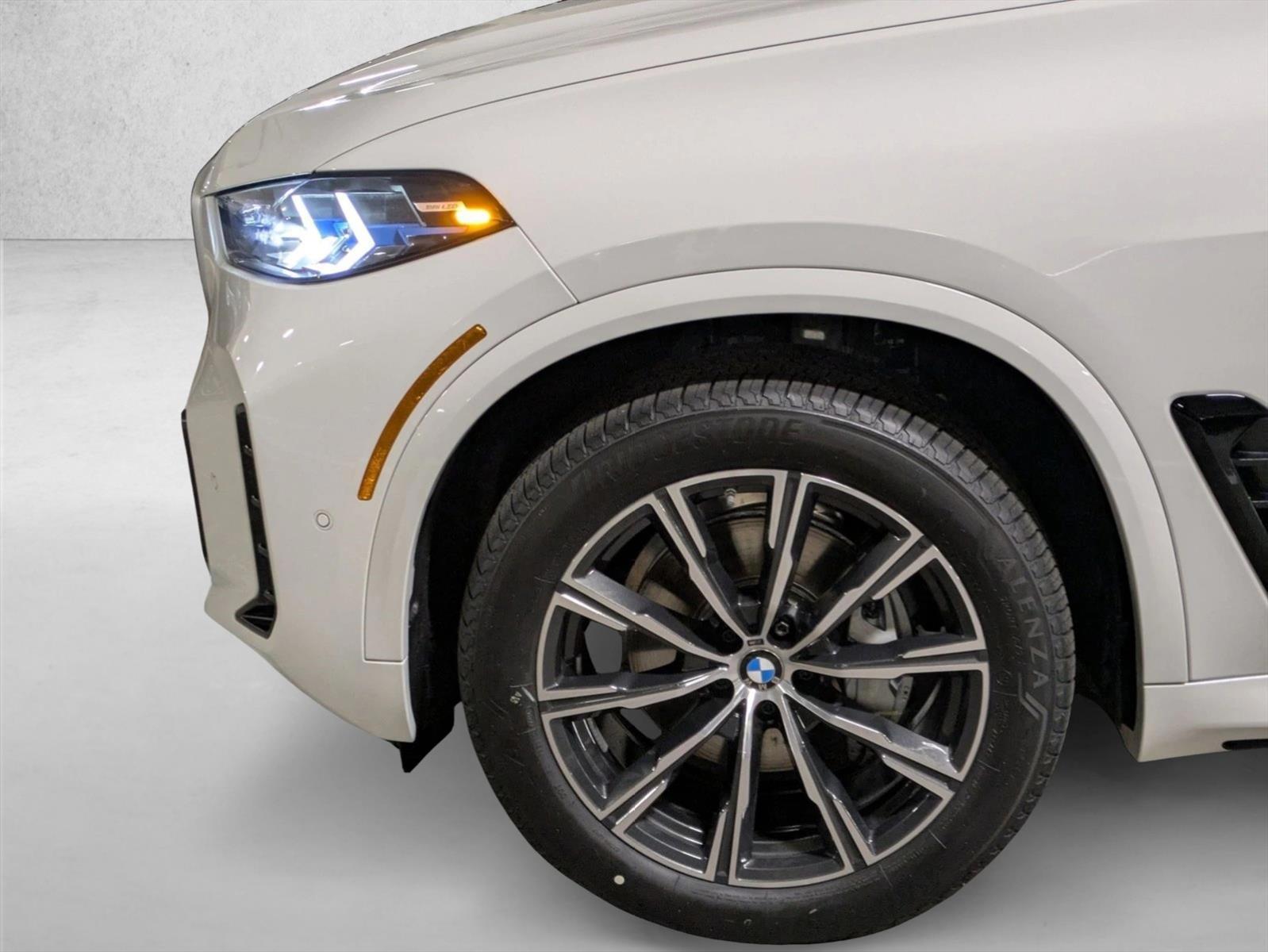 2026 BMW X5 40i - Photo 10