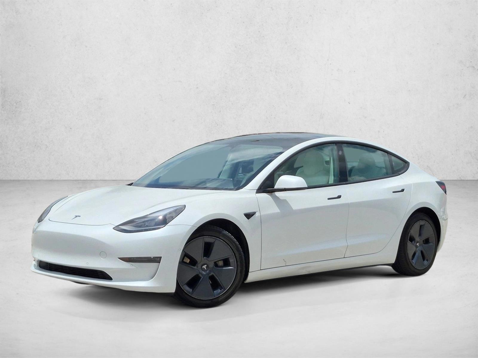 Thumbnail: 2022 Tesla Model 3 - 1