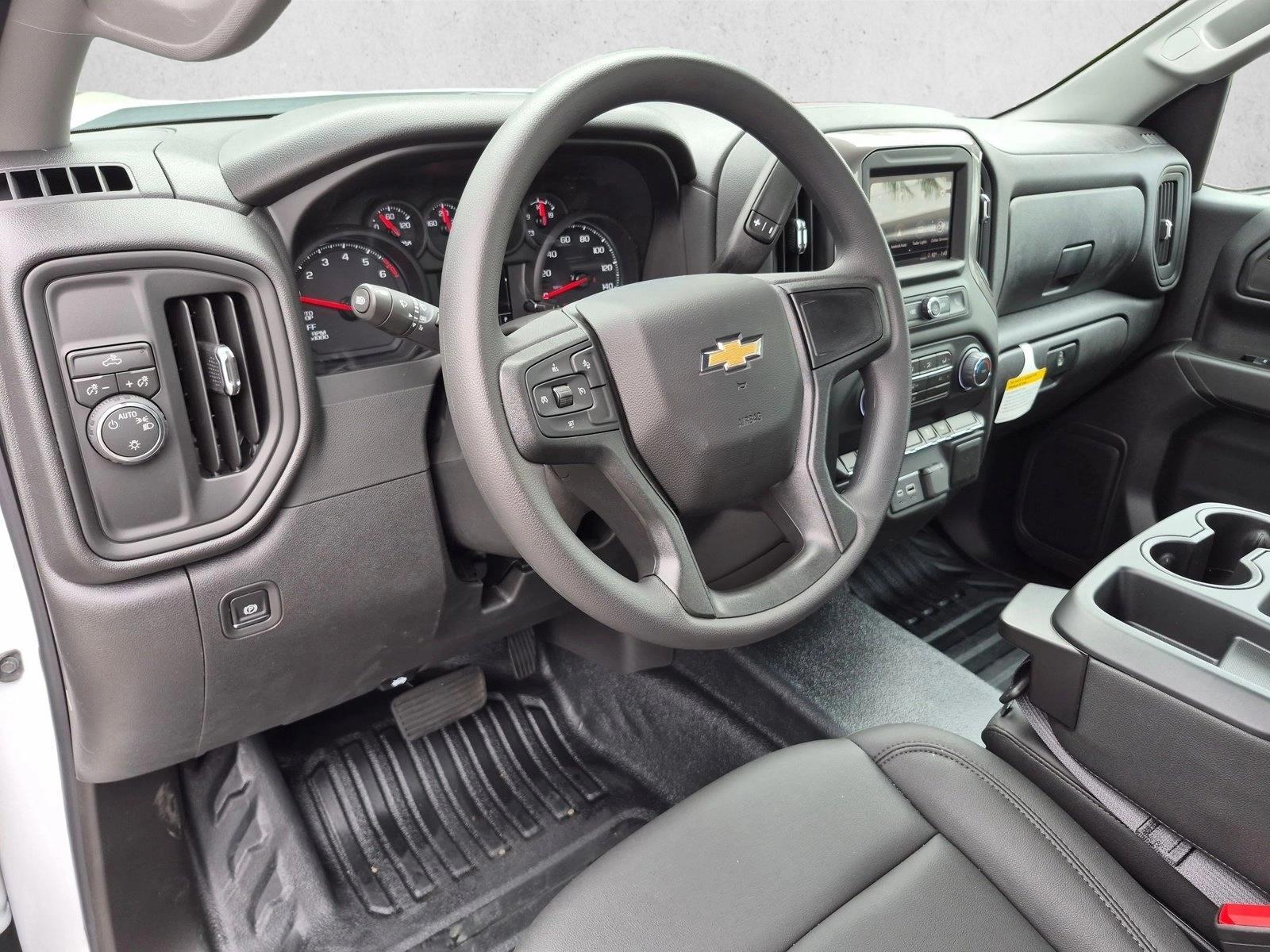 Thumbnail: 2026 Chevrolet Silverado 1500 - 3