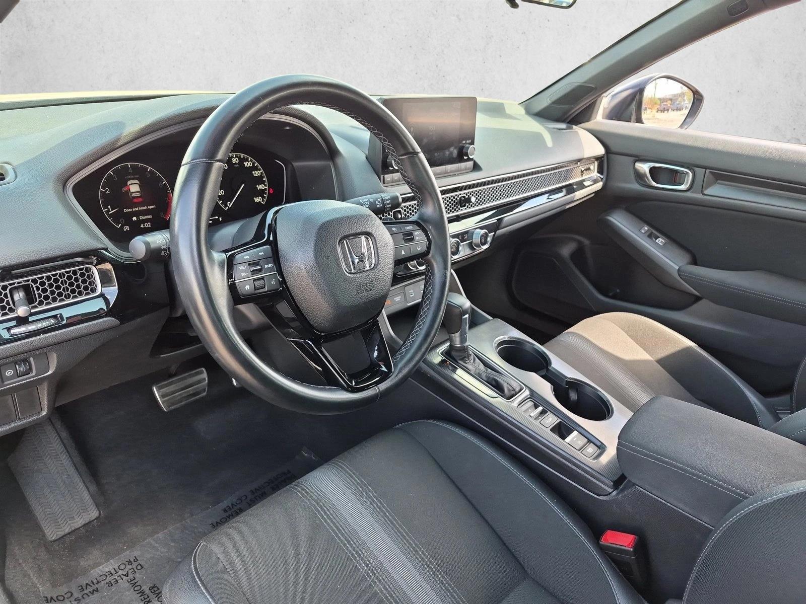 2025 Honda Civic Hatchback Sport - Photo 12