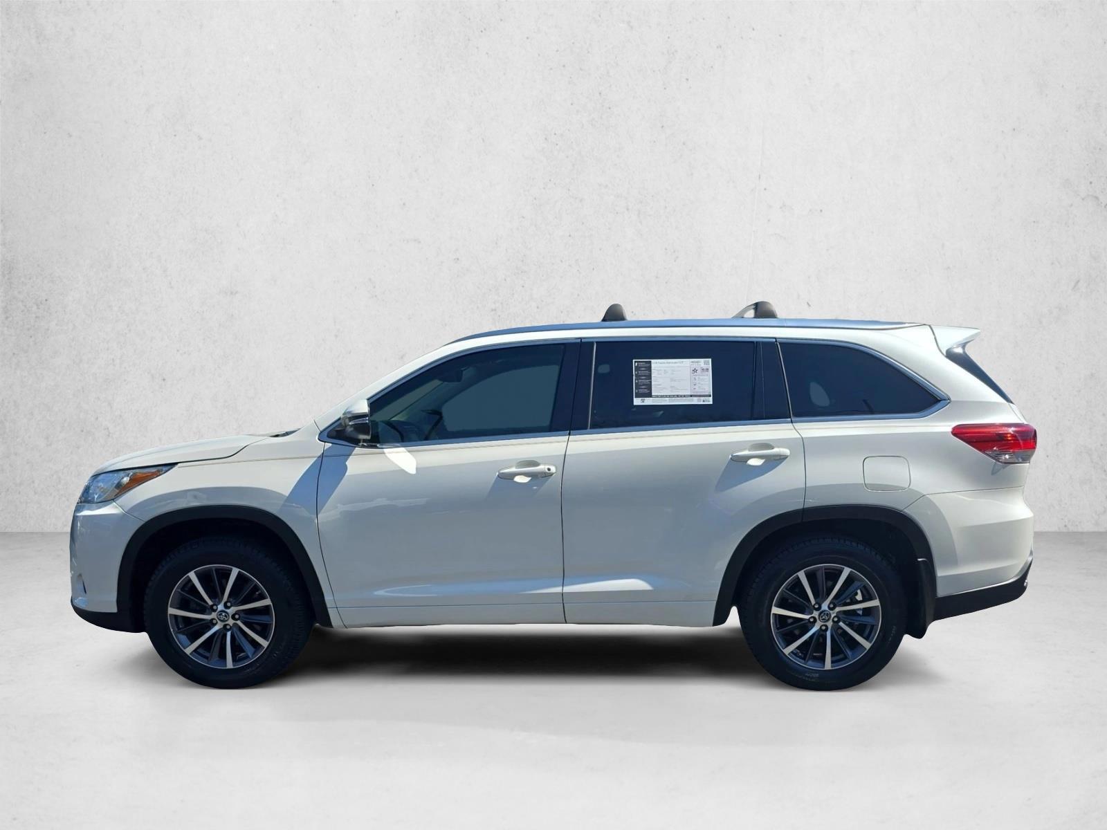 Thumbnail: 2018 Toyota Highlander - 2