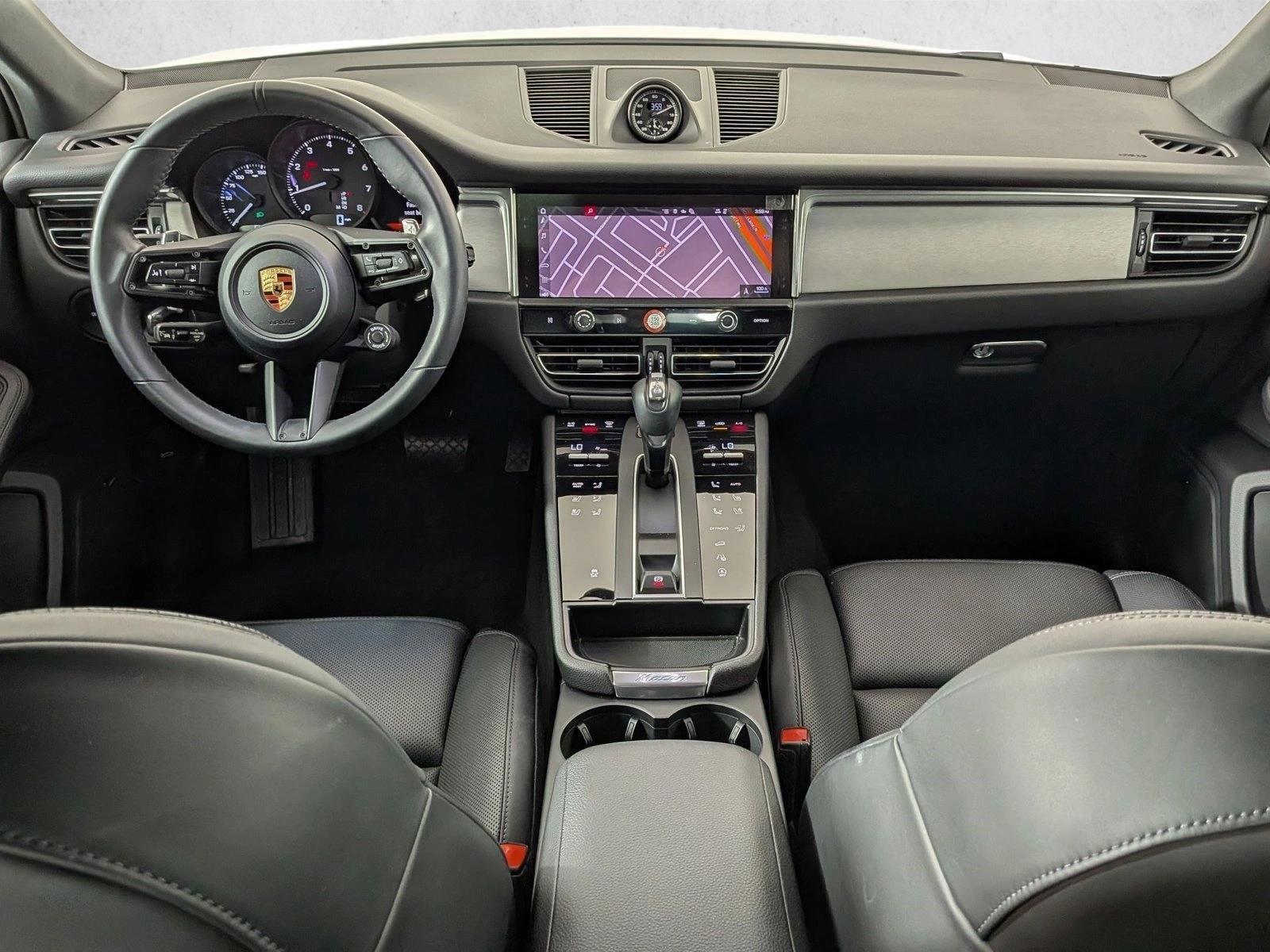Thumbnail: 2026 Porsche Macan - 5