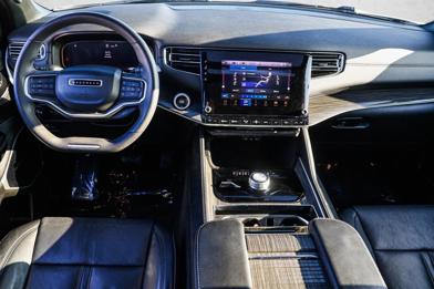 2022 Jeep Wagoneer
