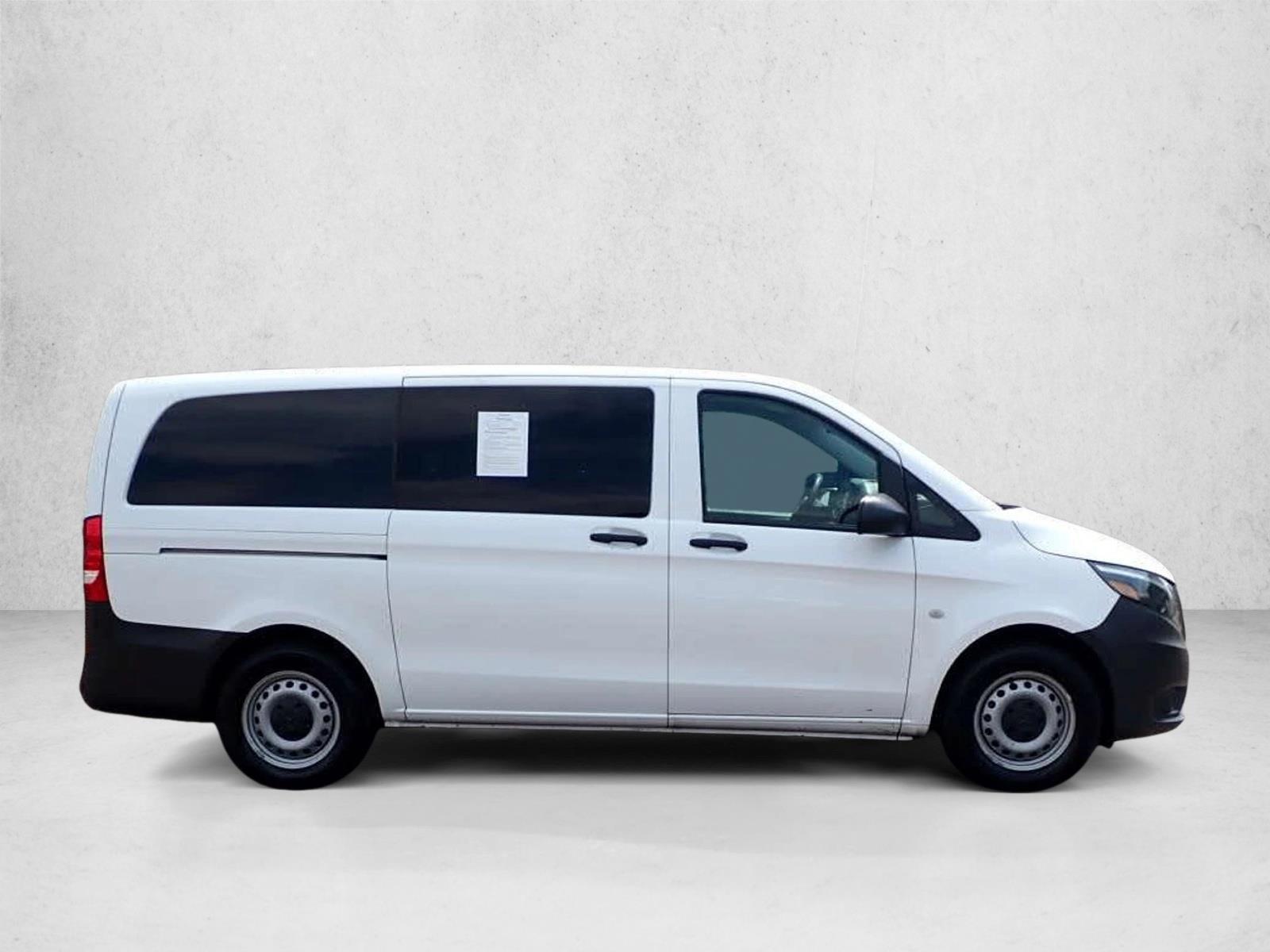 2023 Mercedes-Benz Metris Passenger